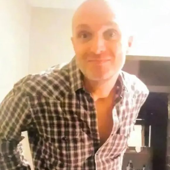 Rumor has it that he's great in bed ... Matthew G. - Picture 2 of 16